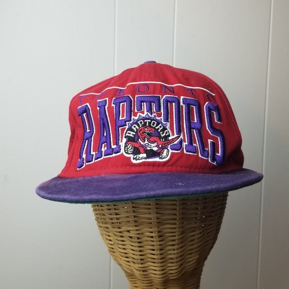 VINTAGE TORONTO RAPTORS SNAPBACK CAP - Picture 2 of 6